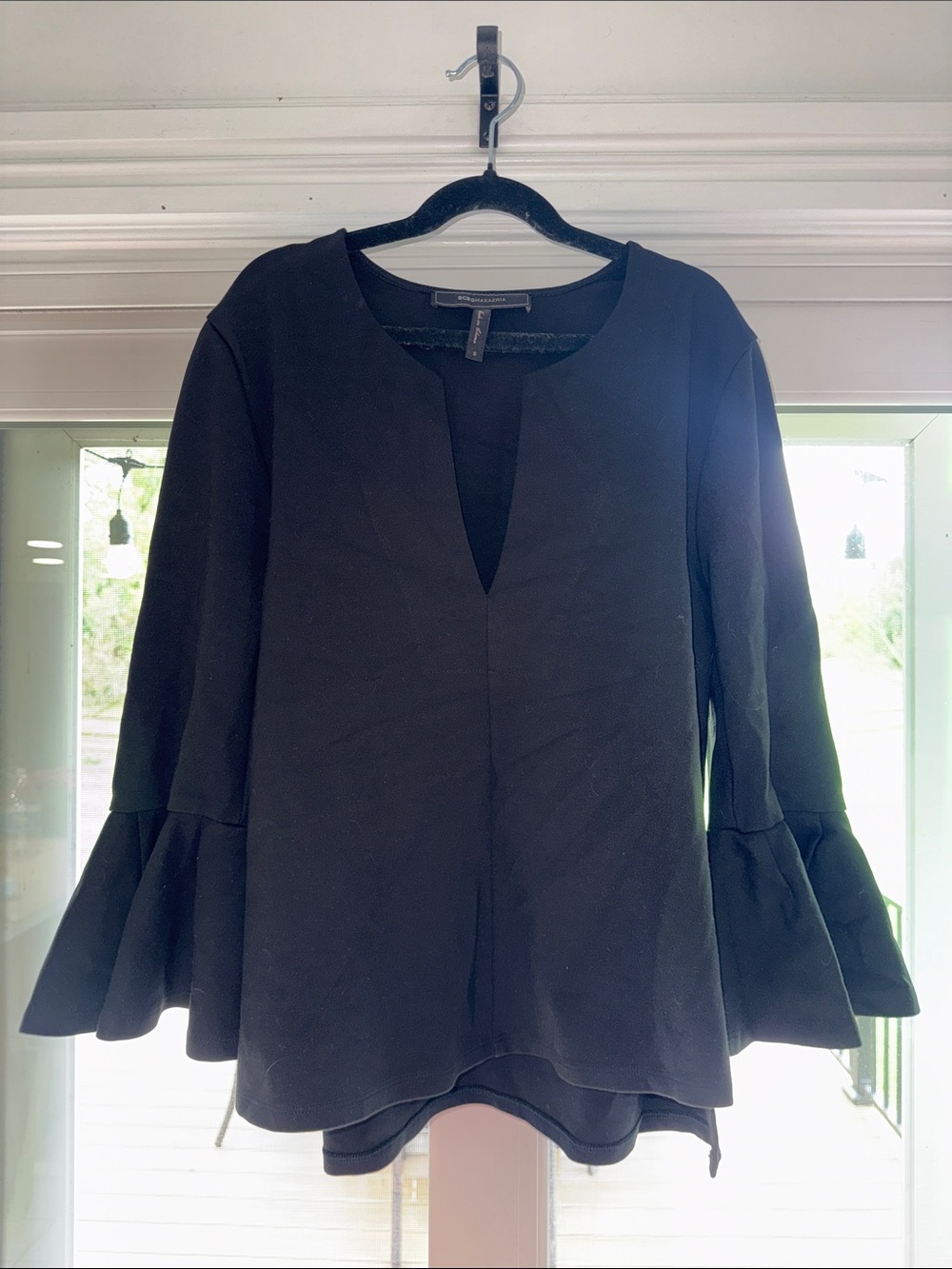 BCBGMaxAzria Black Notch-Neck Ruffle-Sleeve Tunic